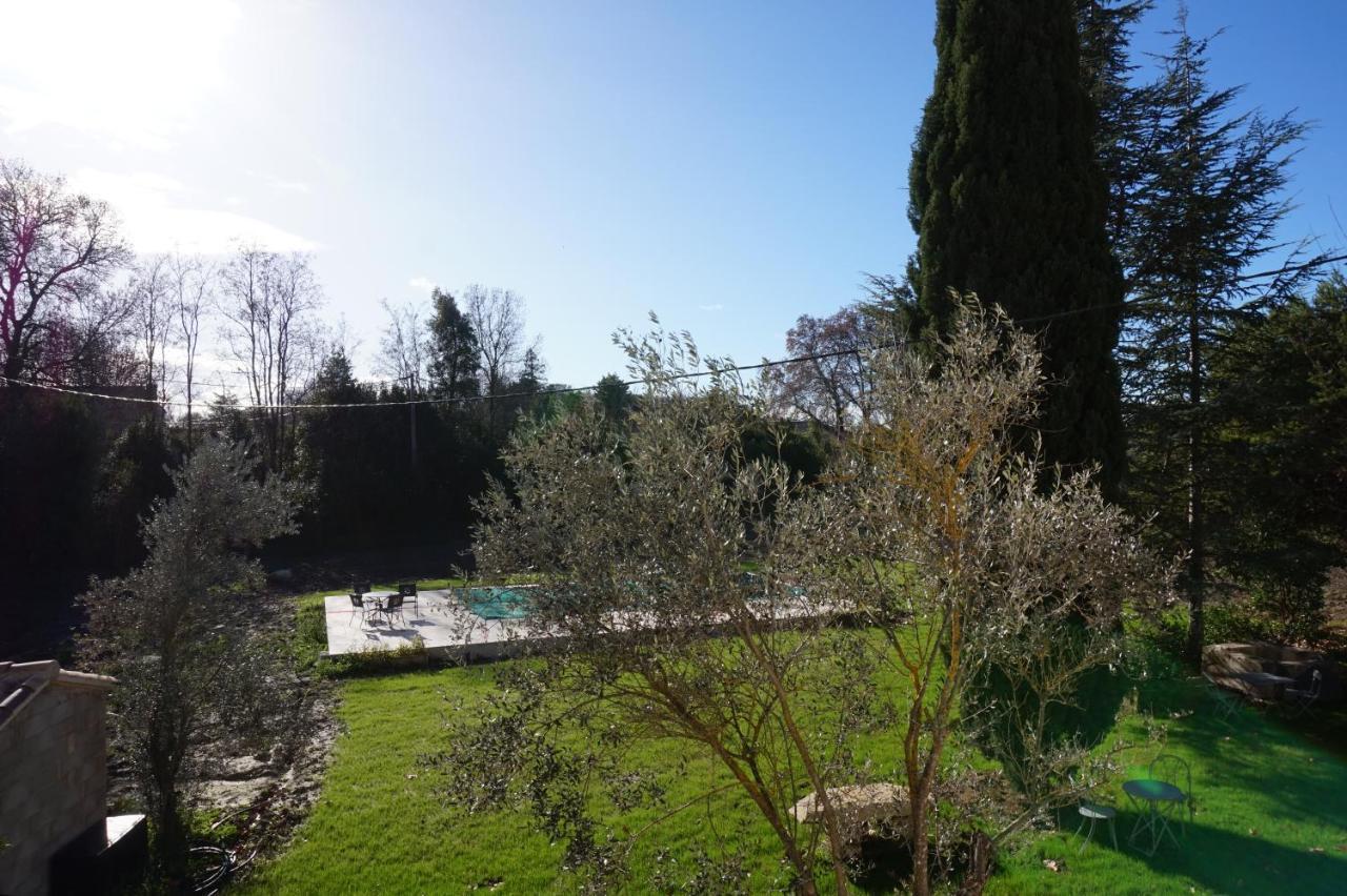 Mas De La Roule, 4 Studios, Piscine Chauffee, Studio Spa, Parc 2 Ha, Pont D'Avignon A Pied Exterior foto