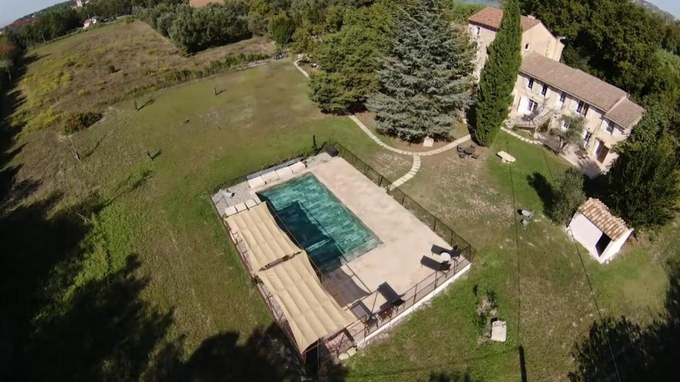 Mas De La Roule, 4 Studios, Piscine Chauffee, Studio Spa, Parc 2 Ha, Pont D'Avignon A Pied Exterior foto